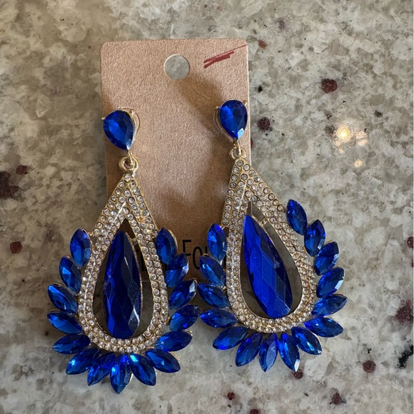 Urban Found Jewelry - Elegant Royal Blue Teardrop Crystal Statement Earrings